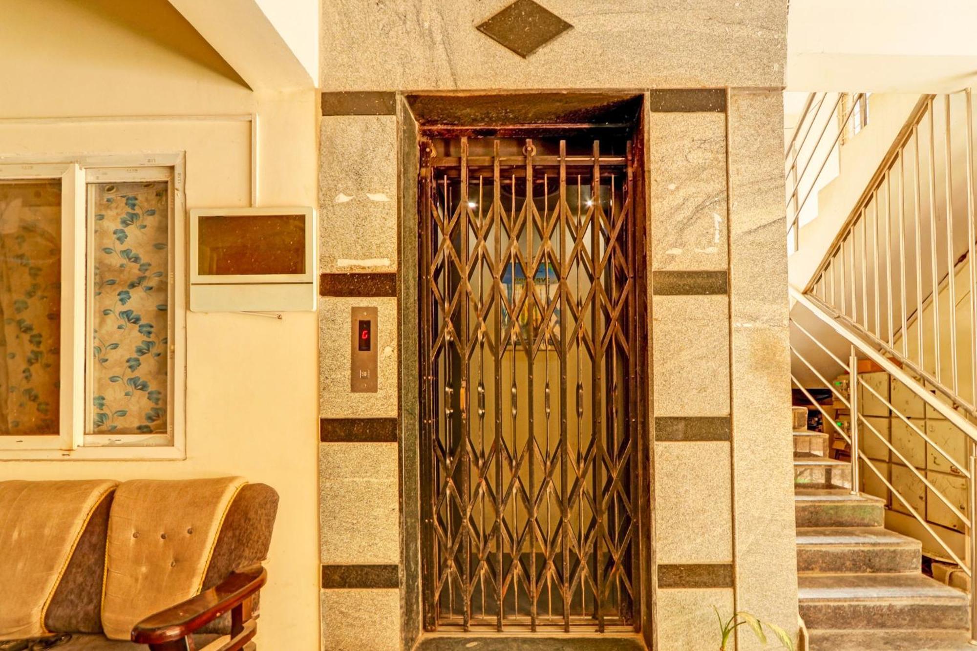 Hotel O Royal Haven Hyderabad Exterior foto